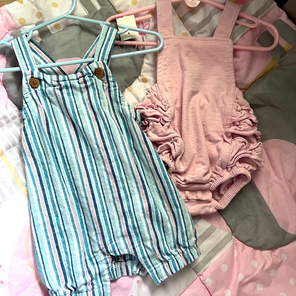 Twin matching set